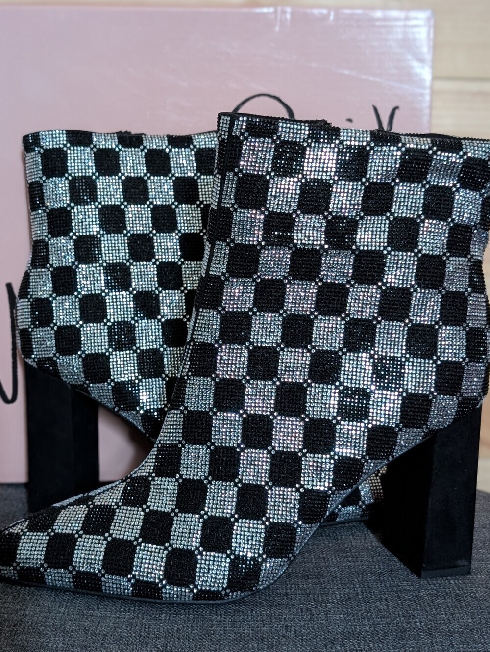 Wild Pair Ingridd Checkered Ankle Boot *9.5M * New In Box